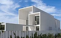 023-vertical-house-a-contemporary-architectural-marvel-in-spain.jpg