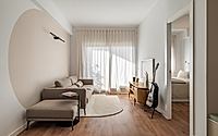 001-a-v-cado-vibrant-barcelona-apartment-designed-for-young-couple.jpg