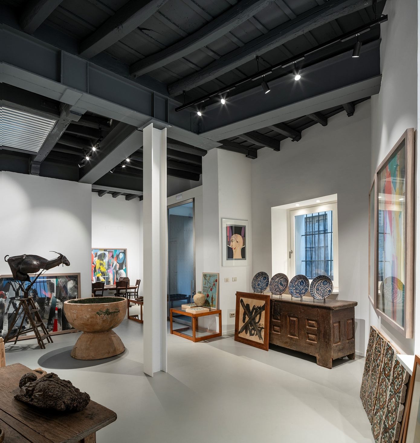House in the Jewish Quarter of Seville: Transforming an 18th-Century Abode