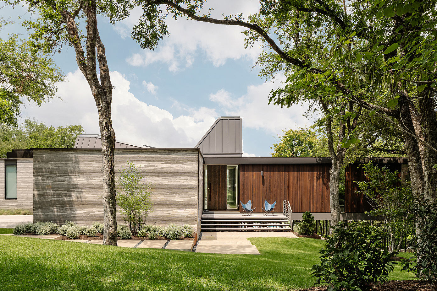 Inwood Residence: Sustainable Family Home in Rollingwood