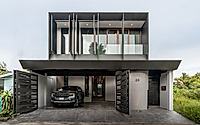 001-mng-courtyard-house-designing-for-limited-space-in-bangkok.jpg
