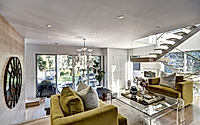 002-harbor-view-thoughtful-design-brings-natural-light-to-nyc-house.jpg