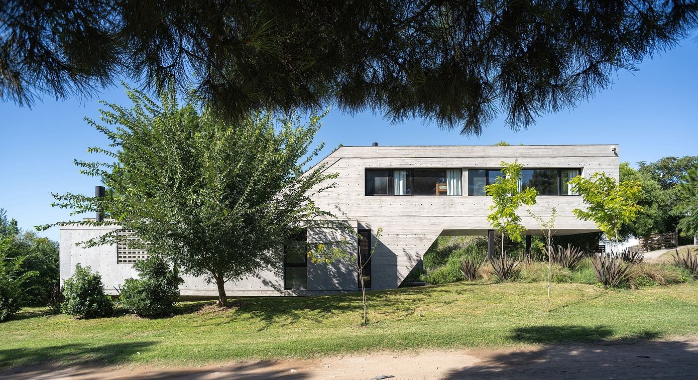 House Three: Sustainable Rental Home by Estudio Galera
