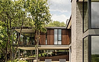 002-inwood-residence-sustainable-family-home-in-rollingwood.jpg
