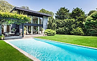 002-of-good-water-modernist-beach-house-in-amagansett.jpg