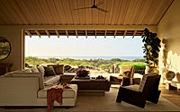005-hale-kiawe-minimalist-hawaiian-home-inspired-by-vastu-shastra.jpg