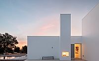 005-melides-portugals-coastal-house-by-jose-adriao-architects.jpg