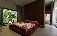 006-nha-tran-villa-tropical-asian-inspired-modern-house-in-vietnam.jpg