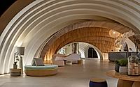 008-holiday-inns-samui-lobby-embracing-coconut-shell-inspiration.jpg