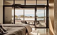 008-ski-ranch-exploring-the-bauhaus-inspired-lake-house.jpg