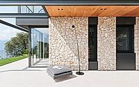 008-villa-vela-reimagining-lakeside-living-in-torri-del-benaco.jpg