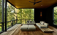 008-virginia-treehouse-elevated-living-in-the-virginia-woods.jpg