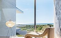 010-bridgehampton-beach-house-oceanfront-living-reimagined.jpg