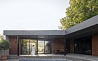 010-corner-villa-discover-arash-madanis-geometric-masterpiece.jpg