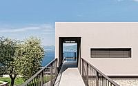 011-villa-vela-reimagining-lakeside-living-in-torri-del-benaco.jpg
