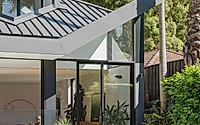 012-californian-classic-reimagined-sun-drenched-sanctuary-in-rosebery.jpg