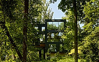012-virginia-treehouse-elevated-living-in-the-virginia-woods.jpg