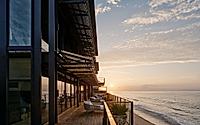 015-carbon-beach-house-malibus-oceanfront-oasis-by-olson-kundig.jpg