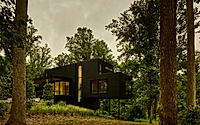 015-virginia-treehouse-elevated-living-in-the-virginia-woods.jpg