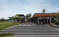 017-111-house-riverside-pavilion-blending-indoors-outdoors.jpg
