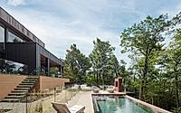 017-maison-shefford-modern-retreat-blending-nature-architecture.jpg