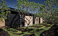 hale-huna-tranquil-rural-retreat-in-hawaii-001