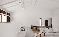 torquines-de-cima-country-house-a-minimalist-haven-in-portugal-006