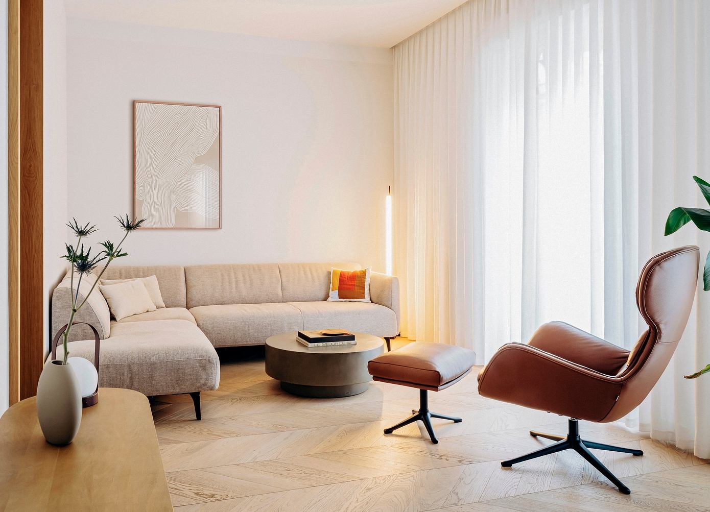 Antonio Acuña Apartment: Transforming Madrid Home with Natural Materials