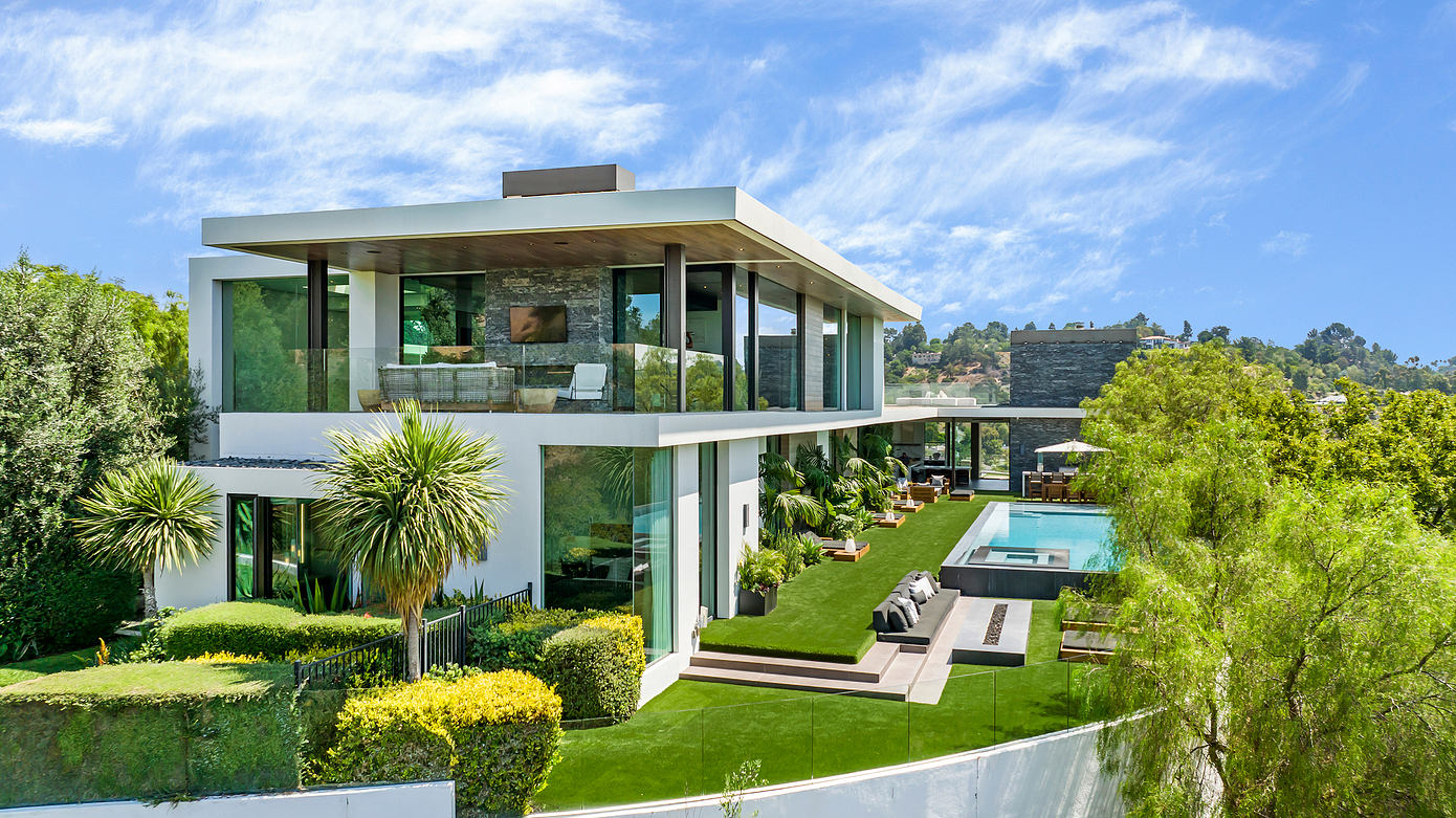 Benedict Canyon: A Beverly Hills Home Designed for Modern Living