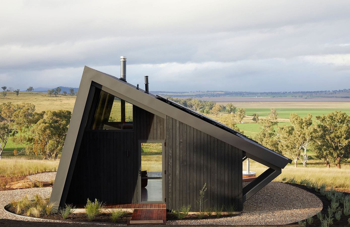 Gilay Estate: Luxury Off-Grid Farm Stay in Regional Australia