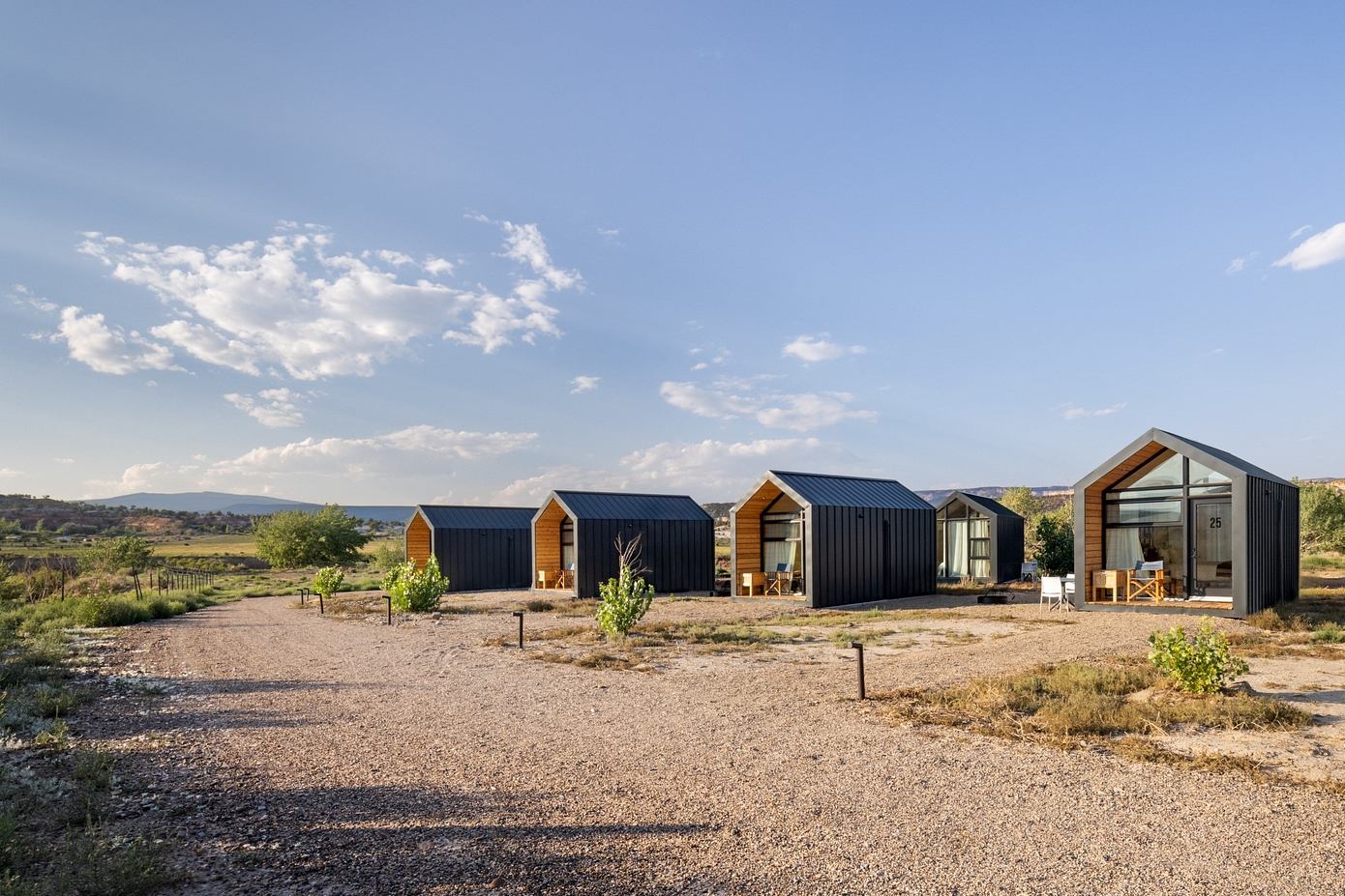 Ofland Escalante: Exploring the Casual Luxury of Custom Cabins