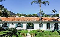 001-pateo-house-reviving-a-1970s-brazilian-colonial-gem.jpg