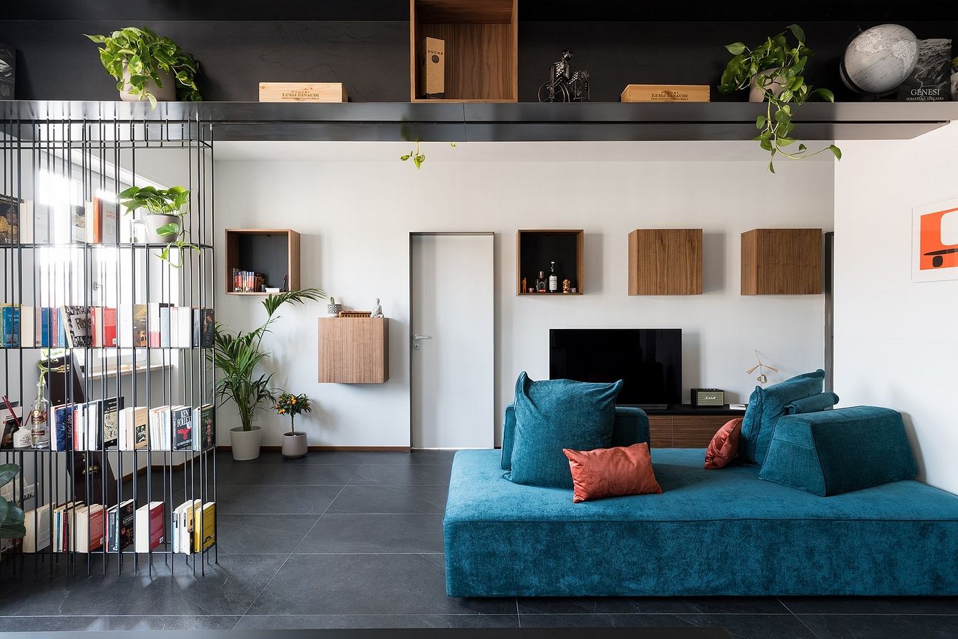 T-House: Transforming a Turin Apartment into a Musician’s Home