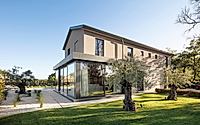 002-dajo-house-a-closer-look-at-sandro-uzilas-renowned-croatian-villa.jpg