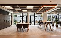007-mercedes-benz-istanbul-headquarters-innovative-office-design.jpg