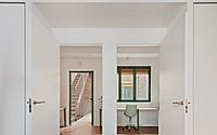 008-103rav-courtyard-centered-house-design-in-barcelona.jpg