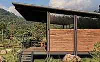 008-tiny-house-cozy-sustainable-living-in-valle-de-bravo.jpg
