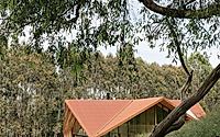 009-off-grid-house-innovative-timber-design-in-rural-australia.jpg
