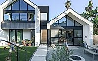 009-the-miller-coastal-inspired-family-home-in-san-diego.jpg