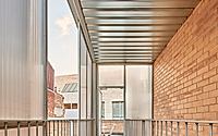 010-103rav-courtyard-centered-house-design-in-barcelona.jpg