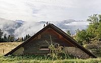 010-alpine-chalet-cpl-rustic-meets-modern-in-montreux.jpg