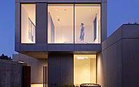 013-the-phoenix-a-modern-healdsburg-home-rises-from-the-ashes.jpg