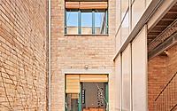 014-103rav-courtyard-centered-house-design-in-barcelona.jpg