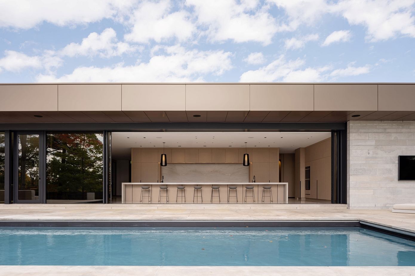 Clubhouse: Modernist Oasis in Toronto’s Private Estate
