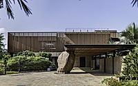 015-k-house-tropical-modernism-meets-traditional-indian-home.jpg