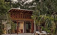 016-casa-tropical-jaque-studios-eco-friendly-home-in-mexico.jpg