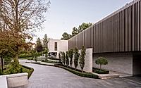 017-clubhouse-modernist-oasis-in-torontos-private-estate.jpg