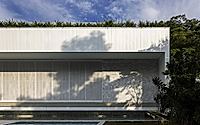 017-float-house-sergio-sampaios-modernist-design-in-brazil.jpg