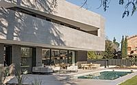 018-villafranca-house-seamless-blend-of-indoor-outdoor-living.jpg