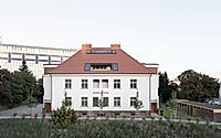 020-villa-vinohrady-timeless-prague-home-reimagined-by-papundekl.jpg